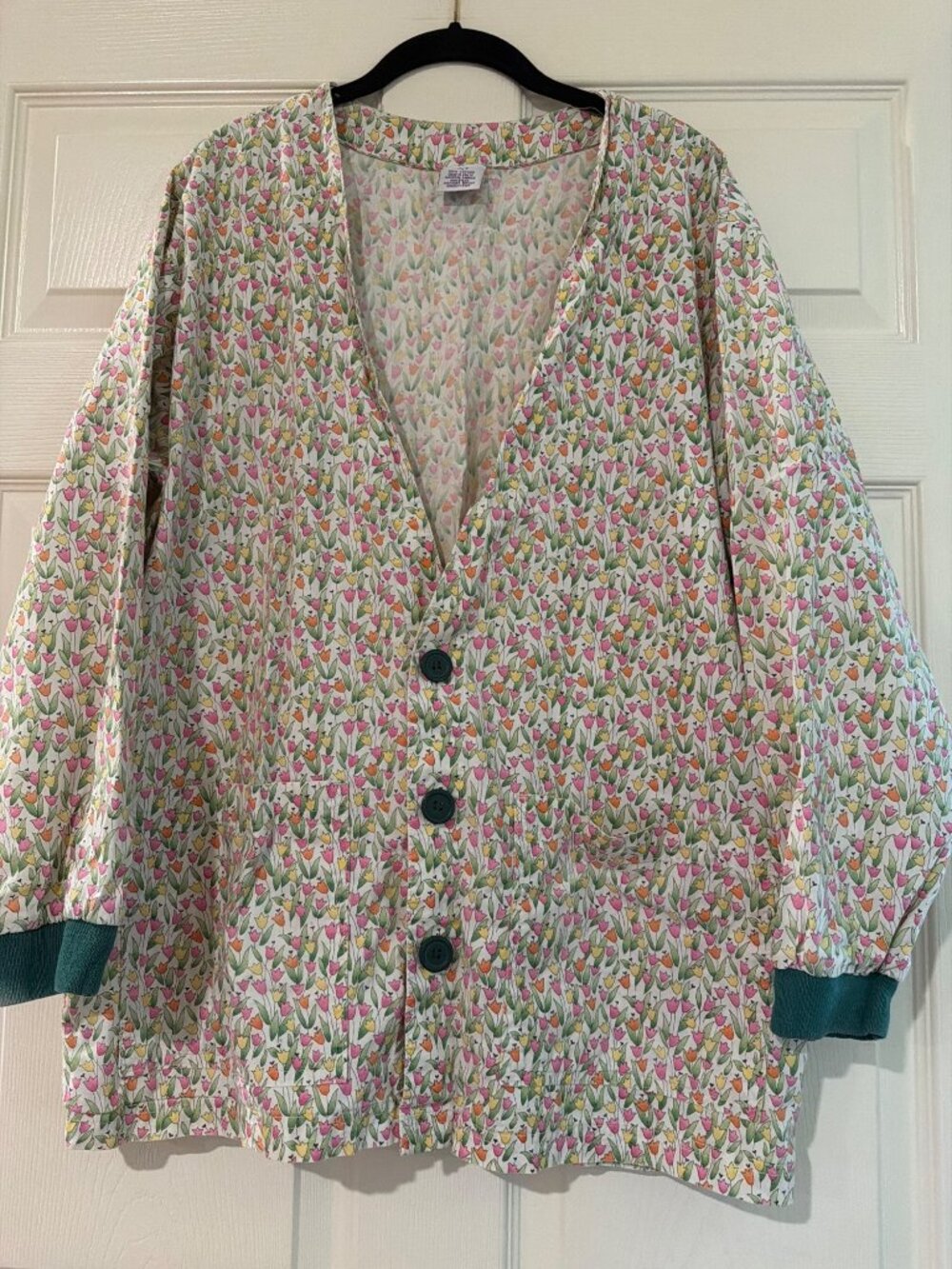 S.C.R.U.B.S. Unisex Womens Tulip Print Cotton Button-Front Jacket With Teal Cuff